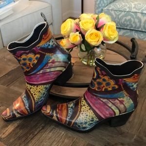 Rubber Multicolored Clogs Size 5 Women’s